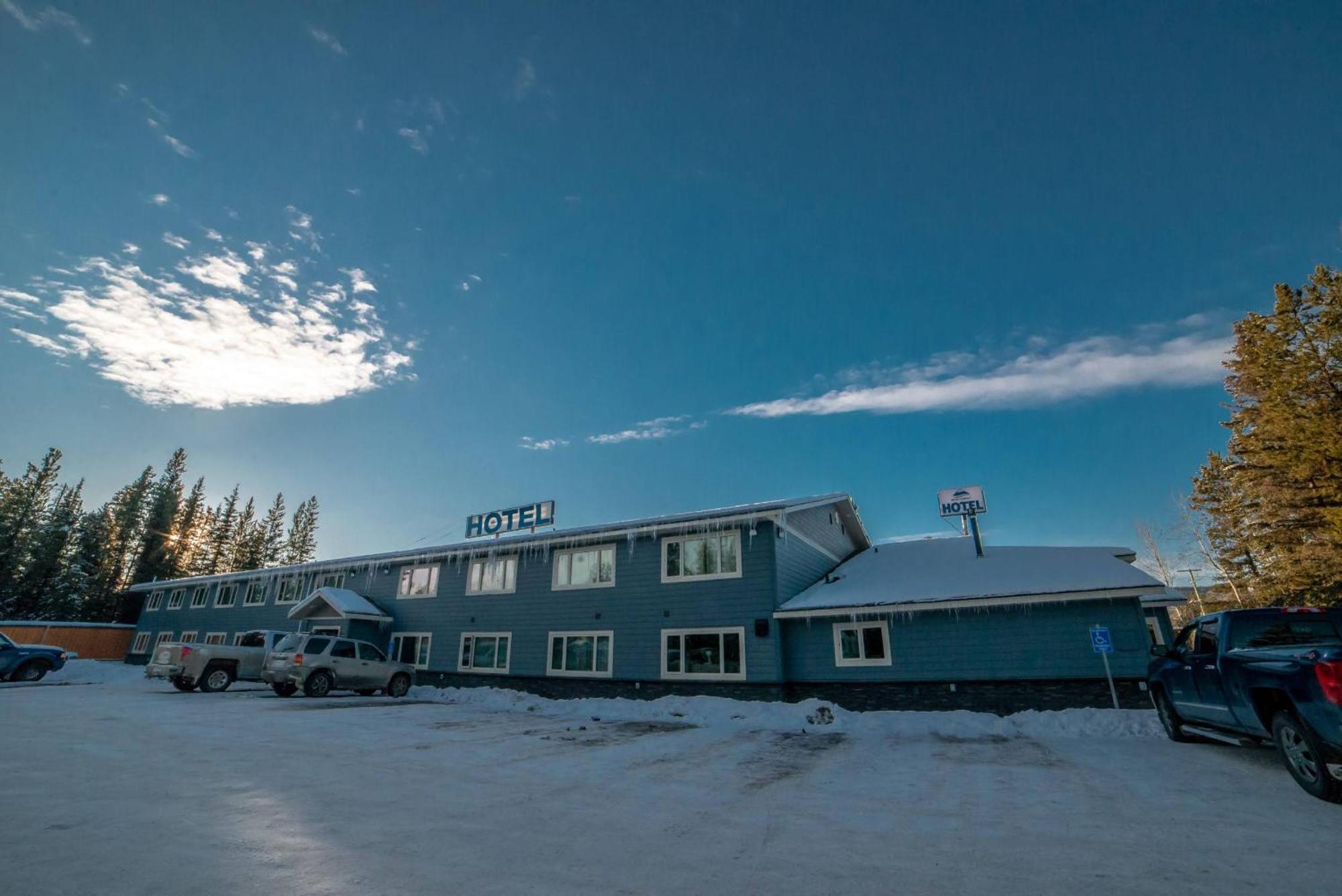 Northway Motor Inn Dease Lake Exterior foto