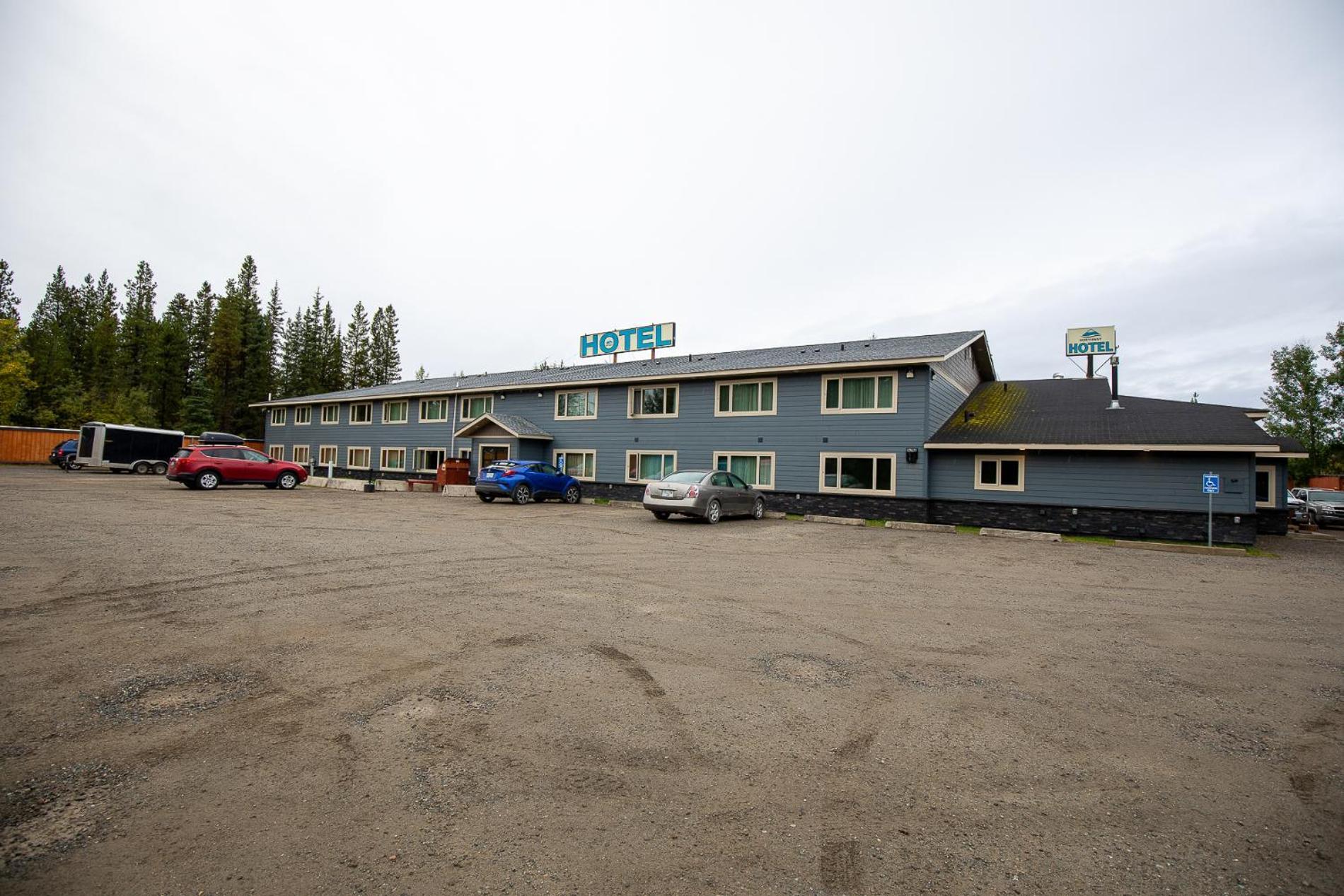 Northway Motor Inn Dease Lake Exterior foto